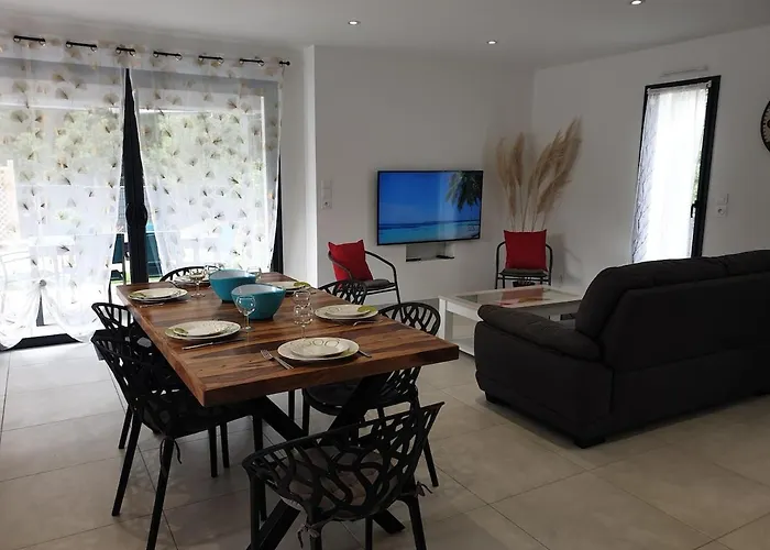 Palmeraie - Piscine Privee Et Boulodrome 别墅 圣让-德蒙