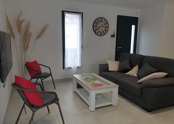 Palmeraie - Piscine Privee Et Boulodrome 别墅